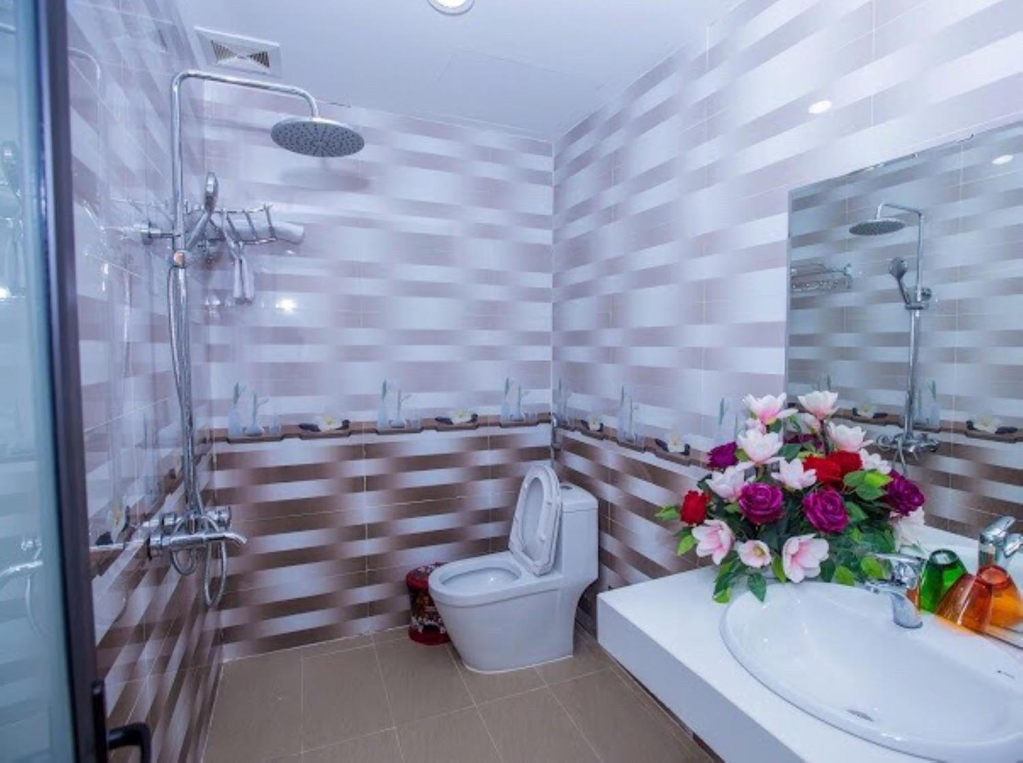 Khách Sạn Hoàng Gia Son La Ngoại thất bức ảnh